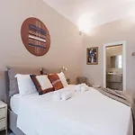 The Rent - Modern Two-bedroom In Esquilino Area Rome